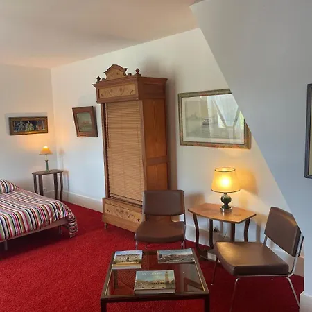 Ancien Moulin Au Bord Du Loir, Avec Piscine Chauffee Holiday home *