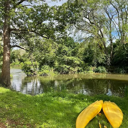 Holiday home Ancien Moulin Au Bord Du Loir, Avec Piscine Chauffee *